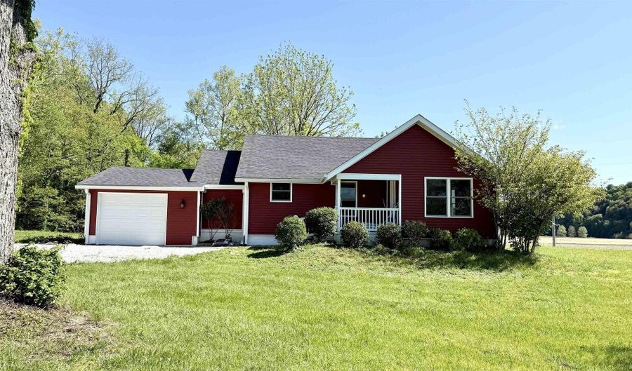 7805 US HWY 50 E Hwy, Bedford, IN 47421 - 3 Beds, 2 Bath