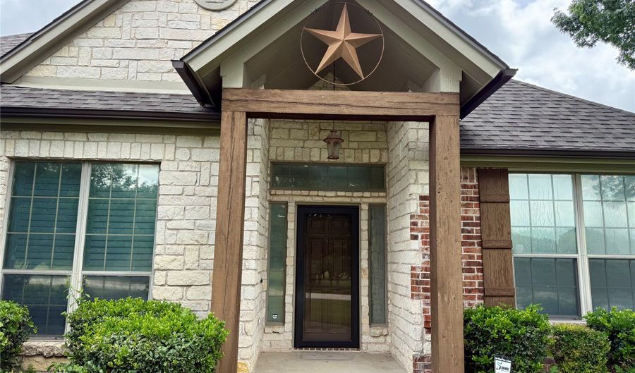 102 Aledo Pointe Dr, Aledo, TX 76008 - 4 Beds, 2 Bath