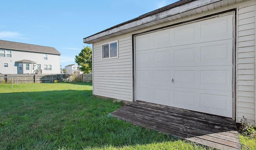 598 Jameson St, Ashville, OH 43103 - 4 Beds, 2 Bath