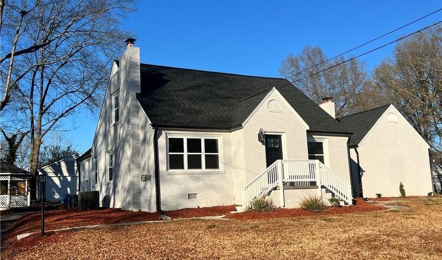 512 Dale St, Archdale, NC 27263 - 3 Beds, 2 Bath