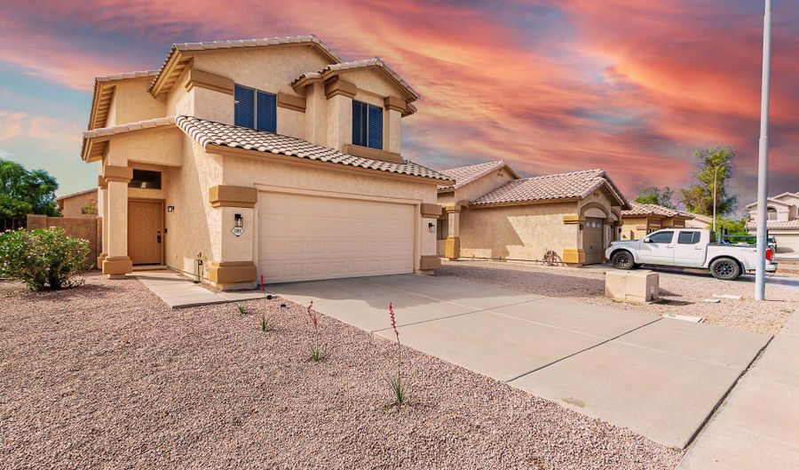 781 E ELGIN St, Chandler, AZ 85225 - 3 Beds, 4 Bath