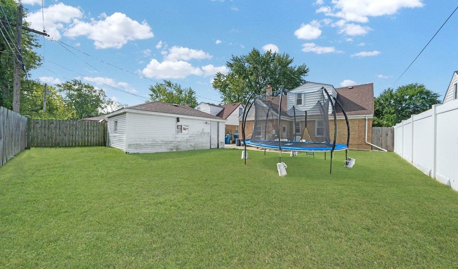 11553 S Joalyce Dr, Alsip, IL 60803 - 4 Beds, 2 Bath