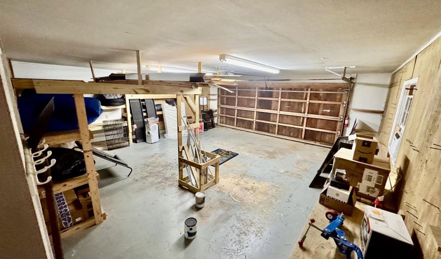 806 Lakeview Dr, Bay Minette, AL 36507 - 3 Beds, 2 Bath