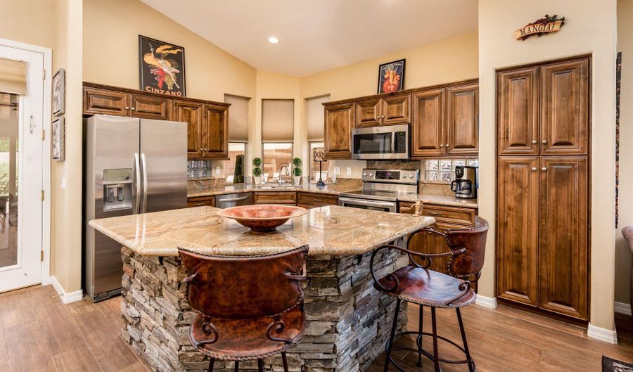 30844 N 41ST Pl, Cave Creek, AZ 85331 - 3 Beds, 2 Bath