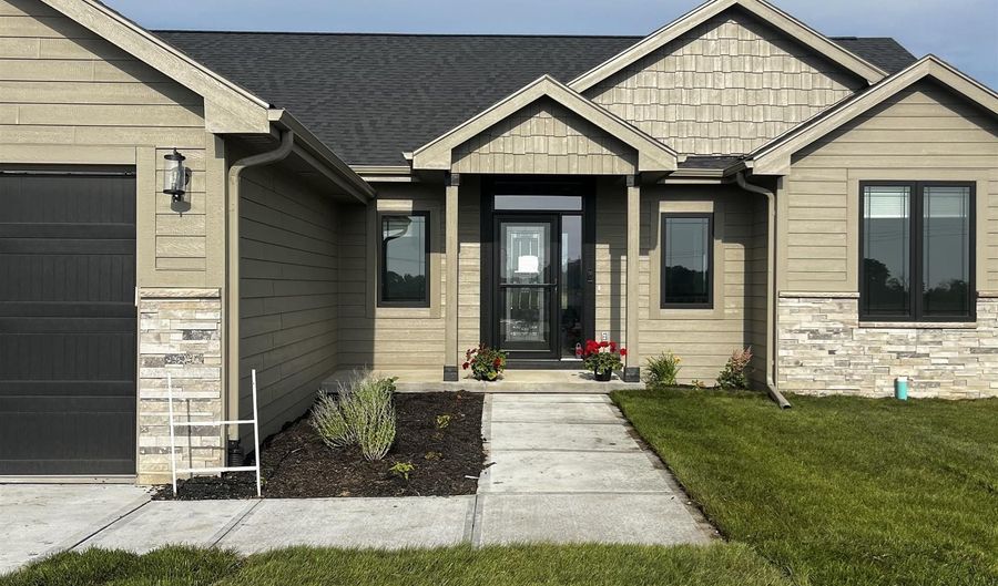 1010 Bluejay Cir, Ashland, NE 68003 - 5 Beds, 3 Bath