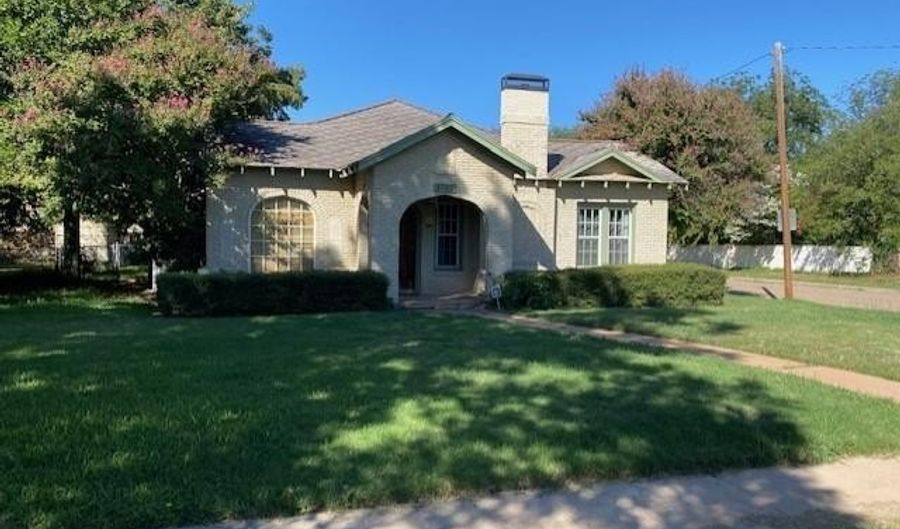 1702 Belmont Blvd, Abilene, TX 79602 - 3 Beds, 2 Bath
