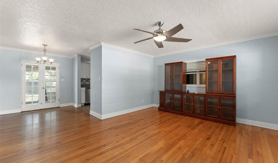 439 SUNRISE Ct, Orlando, FL 32803 - 3 Beds, 2 Bath