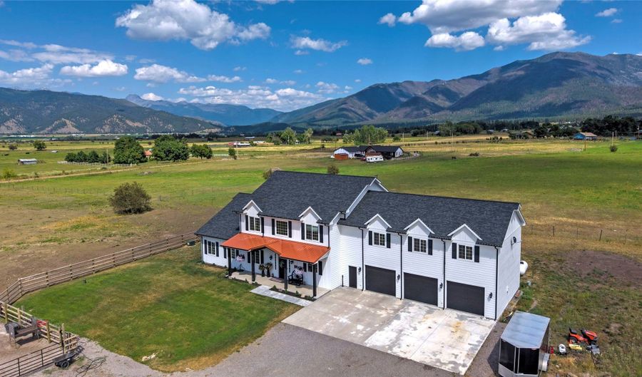 26190 Sliding Horse Ln, Arlee, MT 59821 - 4 Beds, 4 Bath