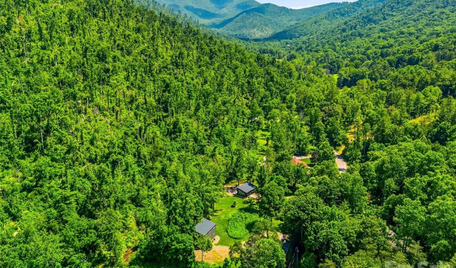 252 254 Shope Creek Rd, Asheville, NC 28805 - 4 Beds, 3 Bath