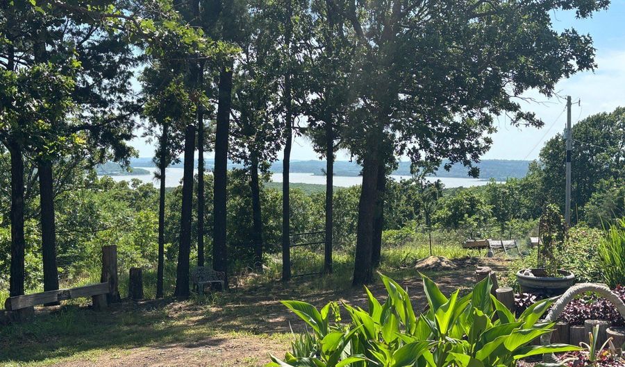 198 S Bradford Dr, Atoka, OK 74525 - 3 Beds, 2 Bath