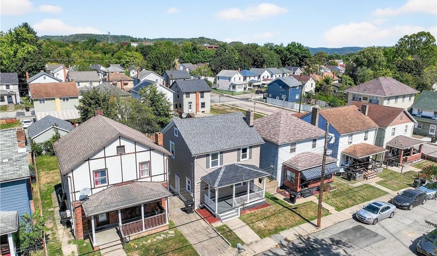 1106 Wade St, Aliquippa, PA 15001 - 3 Beds, 2 Bath
