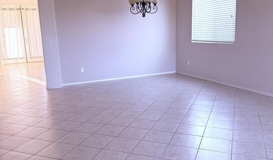 22043 W SHADOW Dr, Buckeye, AZ 85326 - 5 Beds, 4 Bath