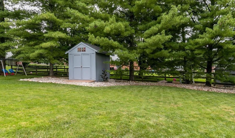 785 Elderwood Dr, Anderson Twp., OH 45255 - 4 Beds, 3 Bath
