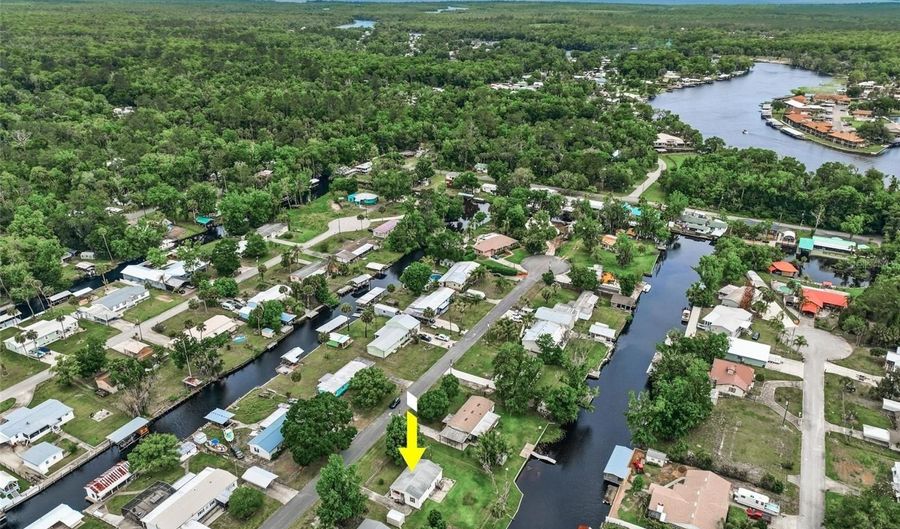 55716 KEITH St, Astor, FL 32102 - 2 Beds, 2 Bath