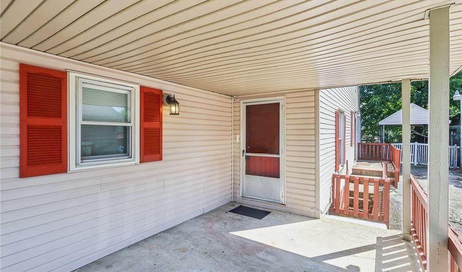 1254 Welsh Ave, Akron, OH 44314 - 11 Beds, 4 Bath