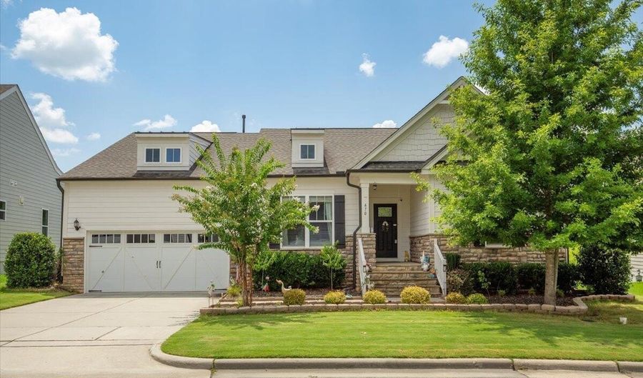 470 Duggins Pt, Apex, NC 27523 - 3 Beds, 4 Bath