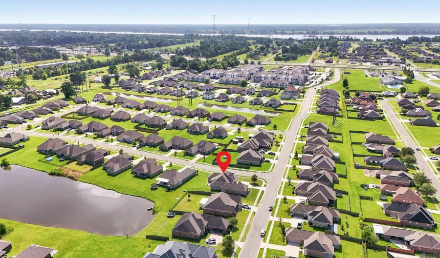 3846 Sandbar Dr, Addis, LA 70710 - 4 Beds, 3 Bath
