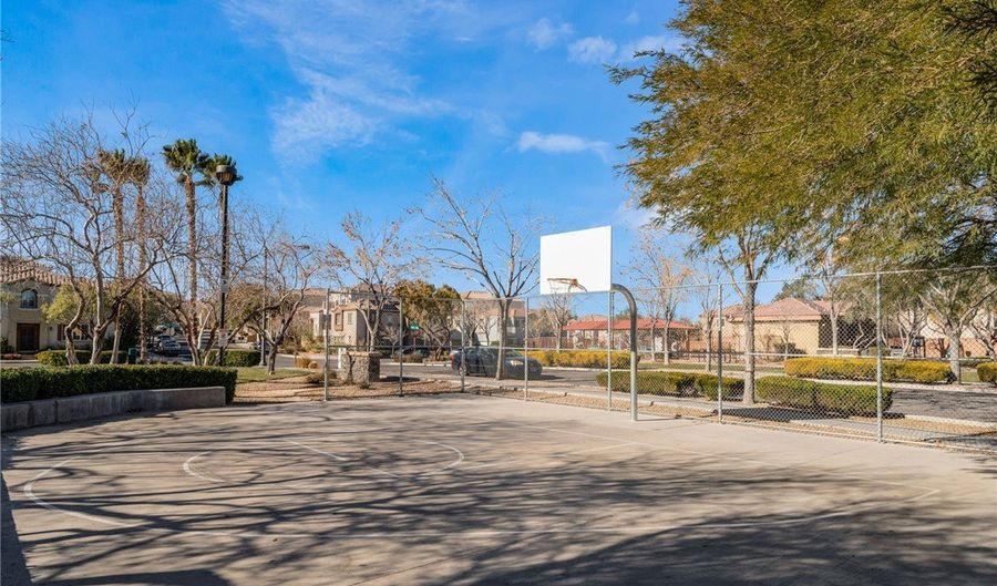 9136 Silk Threads Ave, Las Vegas, NV 89149 - 2 Beds, 3 Bath