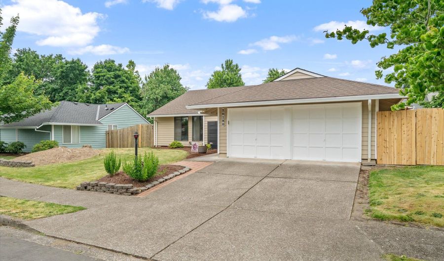 20180 SW SANDRA Ct, Beaverton, OR 97003 - 3 Beds, 2 Bath