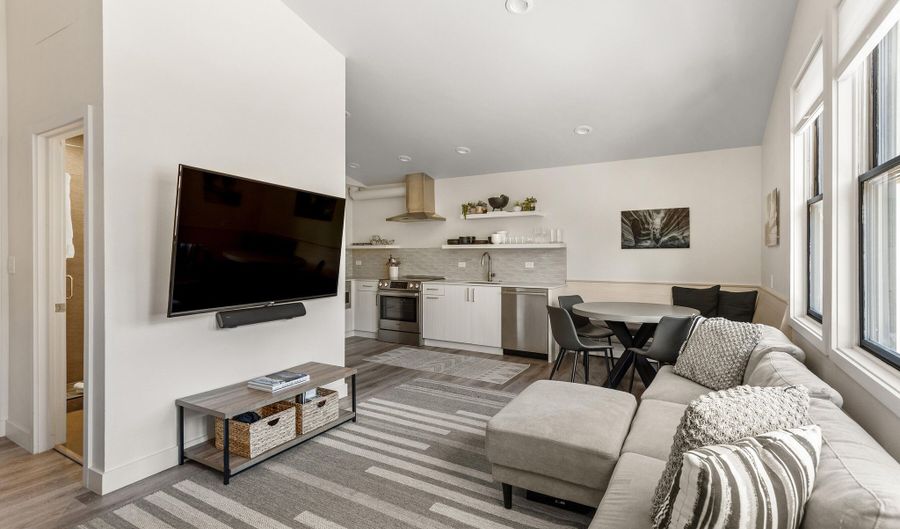 220 W Main St 210/P1/B6, Aspen, CO 81611 - 2 Beds, 1 Bath