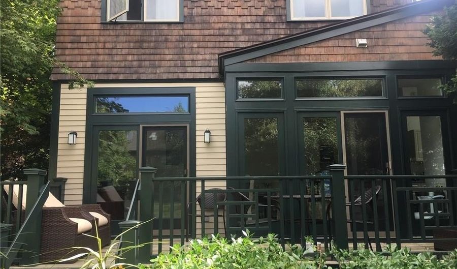 158 Narragansett Ave 1-C, Newport, RI 02840 - 3 Beds, 3 Bath