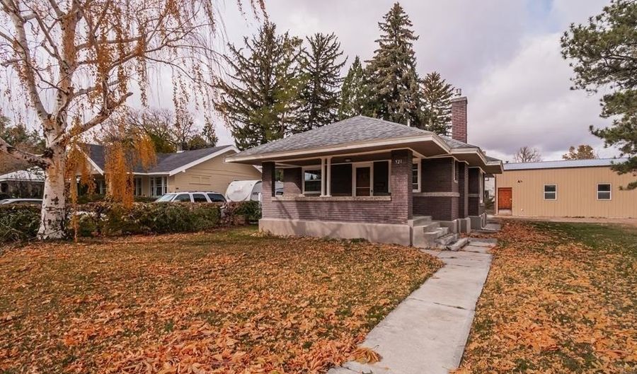 521 S University Ave, Blackfoot, ID 83221 - 3 Beds, 1 Bath