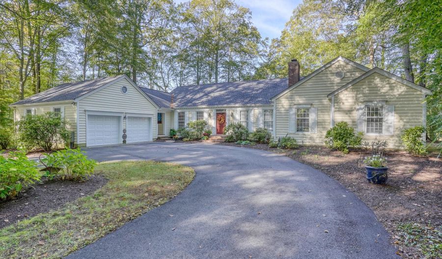 10 AUGUSTA Ct, Dover, DE 19904 - 4 Beds, 3 Bath