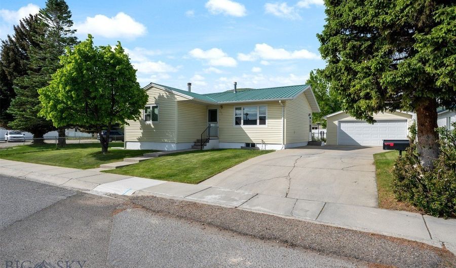 303 Sharon Ct, Anaconda, MT 59711 - 3 Beds, 2 Bath