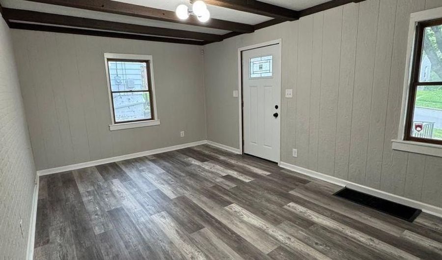 4753 Prosperity Pl, Cincinnati, OH 45238 - 3 Beds, 2 Bath