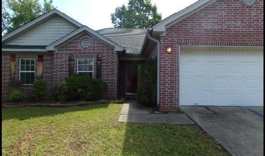 2820 Falcon Ct, Benton, AR 72015 - 3 Beds, 2 Bath