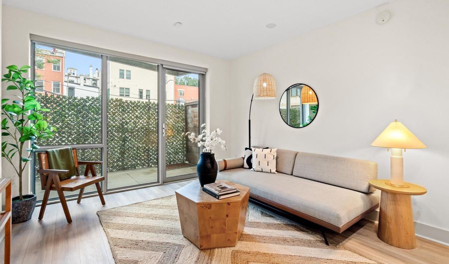 1311 13TH St NW 105, Washington, DC 20005 - 2 Beds, 2 Bath