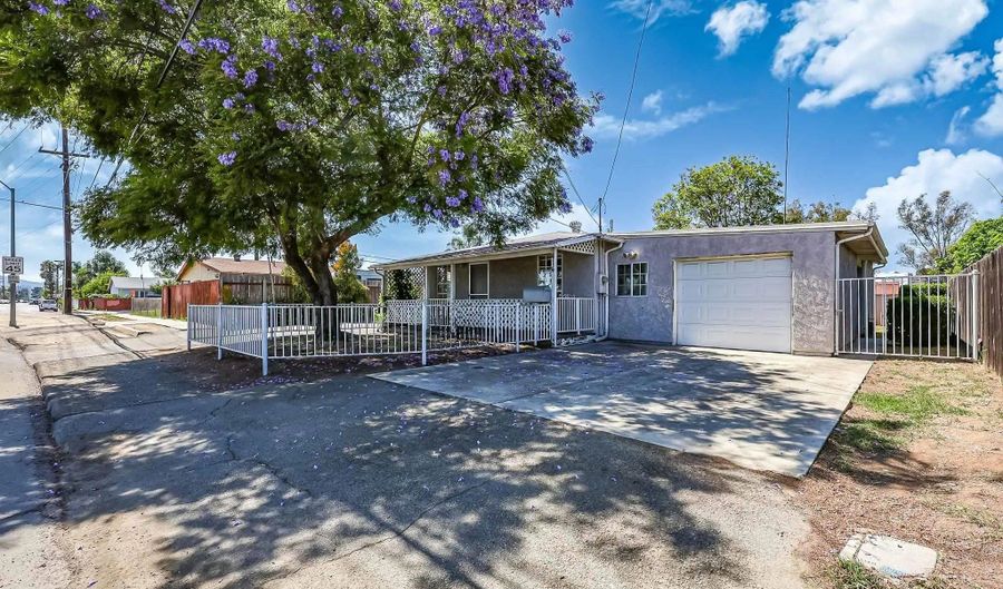 414 E Lincoln Ave, Escondido, CA 92026 - 3 Beds, 3 Bath