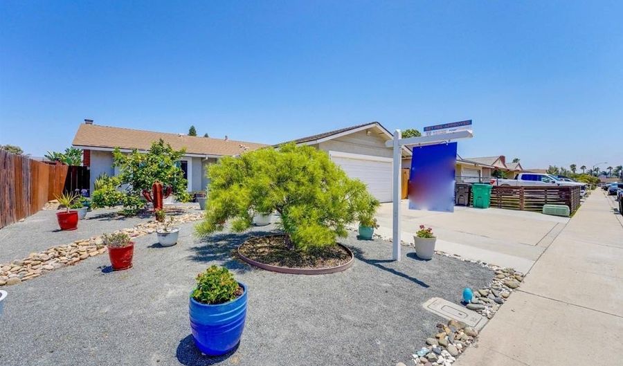 1547 Cochabamba St, San Diego, CA 92154 - 3 Beds, 2 Bath