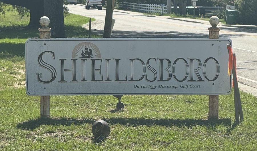 513 Thomas Shields Blvd, Bay St. Louis, MS 39520 - 0 Beds, 0 Bath
