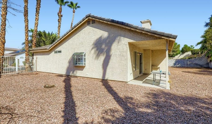 2021 Angel Falls Dr, Henderson, NV 89074 - 2 Beds, 2 Bath