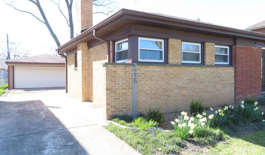 7756 N Nora Ave, Niles, IL 60714 - 3 Beds, 2 Bath