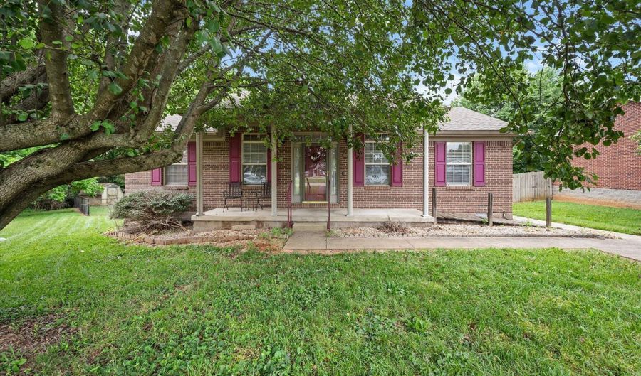 108 Kenton Dr, Bardstown, KY 40004 - 3 Beds, 2 Bath