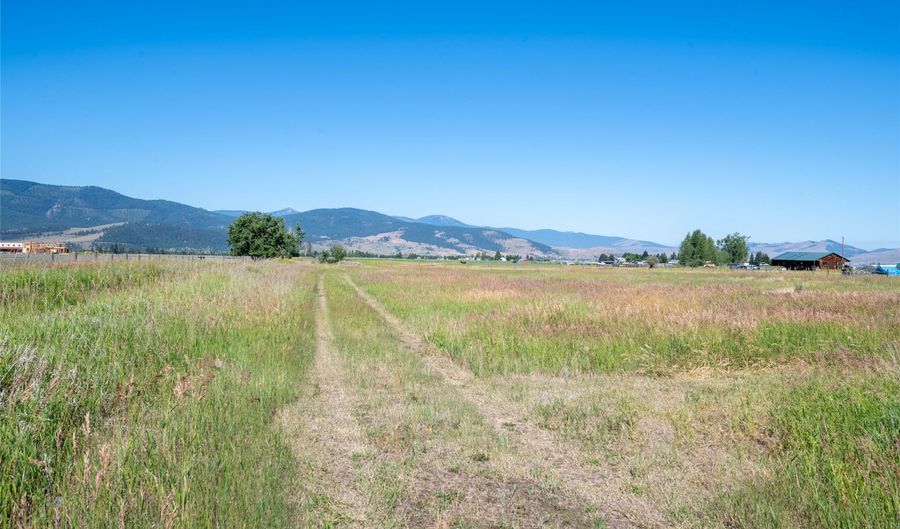 72199 Theresa Adams Ln, Arlee, MT 59821 - 4 Beds, 3 Bath