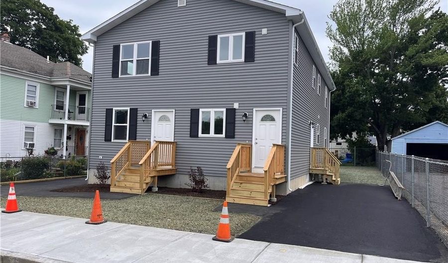 37 Clifton St, Central Falls, RI 02863 - 6 Beds, 2 Bath