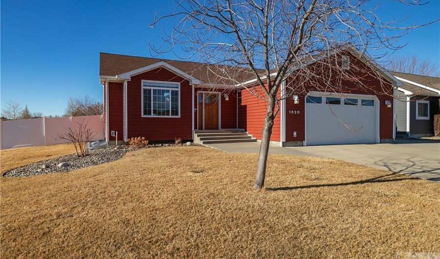 1620 Tanner Ln, Billings, MT 59102 - 4 Beds, 3 Bath