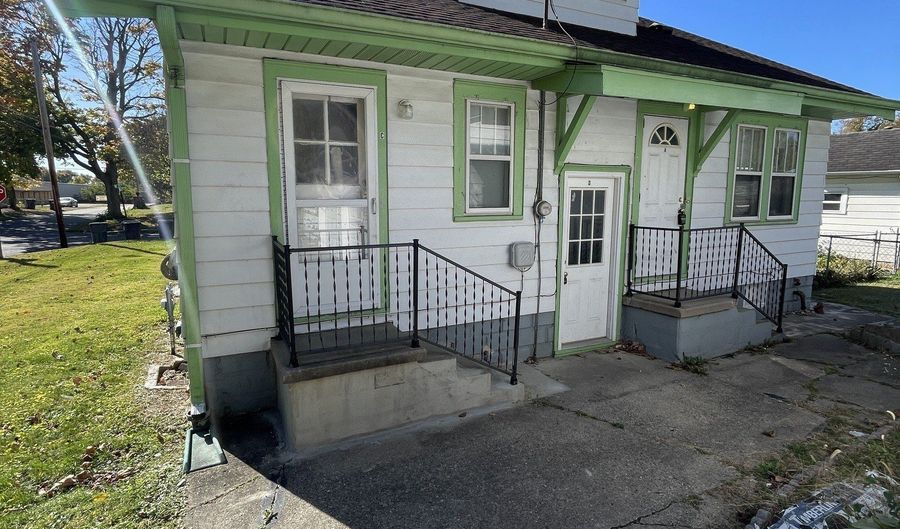 1604 W 15th St A, Anderson, IN 46016 - 1 Beds, 1 Bath