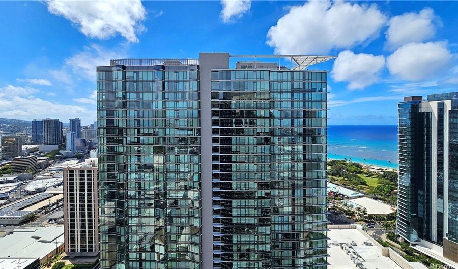 987 Queen St 3710, Honolulu, HI 96814 - 0 Beds, 1 Bath