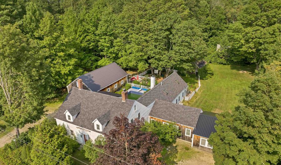 410 Wentworth Rd, Brookfield, NH 03872 - 8 Beds, 5 Bath