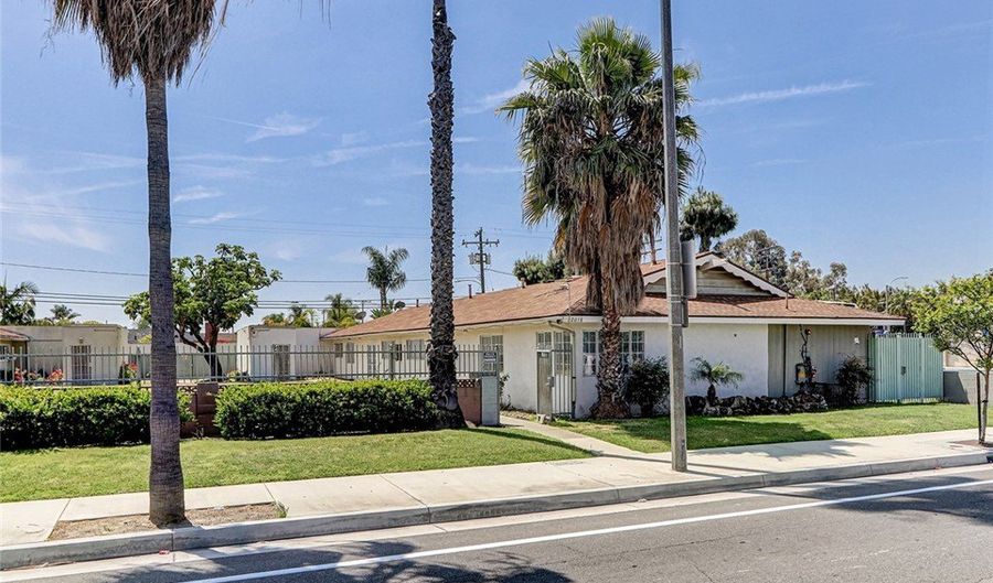 2018 E La Palma Ave, Anaheim, CA 92806 - 10 Beds, 4 Bath
