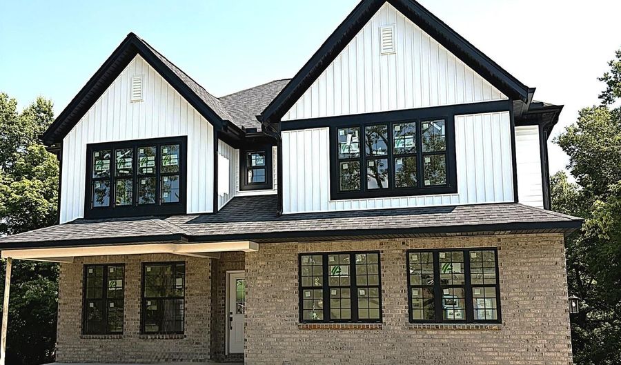 6690 Hitchingpost Ln, Anderson Twp., OH 45230 - 4 Beds, 3 Bath
