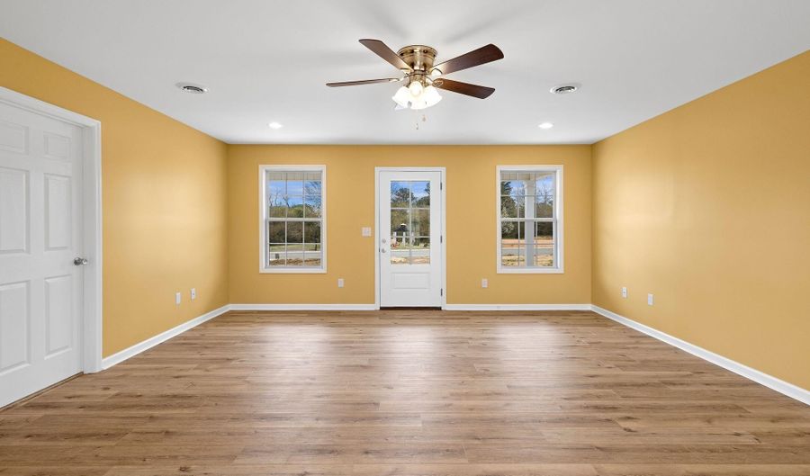 15 Carrington Ln, Albertville, AL 35950 - 3 Beds, 2 Bath