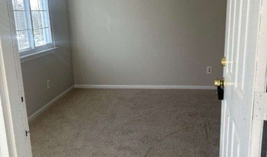 150 Cortland Lane Ondo, Bedminster, NJ 07921 - 2 Beds, 1 Bath