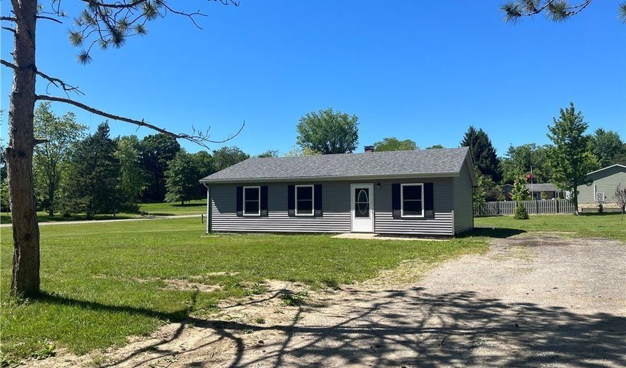 2655 Pine Ridge Rd, Ashtabula, OH 44004 - 3 Beds, 1 Bath