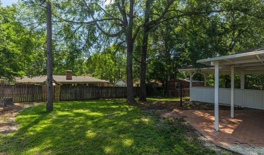 155 Forest Ridge Dr, Brandon, MS 39042 - 4 Beds, 3 Bath