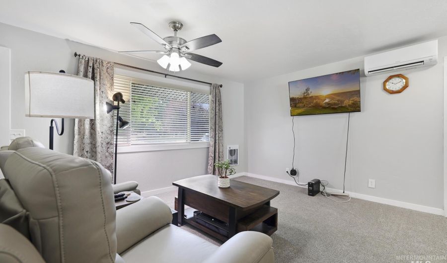 2762 Mcbride Pl, Burley, ID 83318 - 3 Beds, 1 Bath